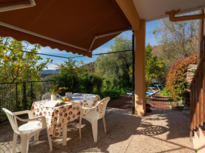 Hotels in Menosio